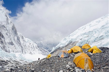 Tents at Camp 2 at 6500m on Mount Everest, Solu Khumbu Everest Region, Sagarmatha National Park, UNESCO World Heritage Site, Nepal, Himalayas, Asia Stock Photo - Rights-Managed, Code: 841-07082232