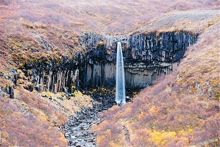svartifoss waterfall - Svartifoss waterfall, Skaftafell National Park, Iceland, Polar Regions Photographie de stock - Rights-Managed, Code: 841-07082290