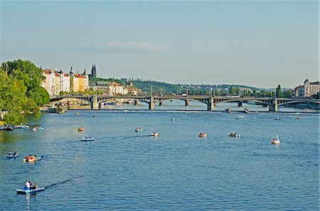 simsearch:841-02944420,k - River Vltava, UNESCO World Heritage Site, Prague, Czech Republic, Europe Stock Photo - Rights-Managed, Code: 841-07082310