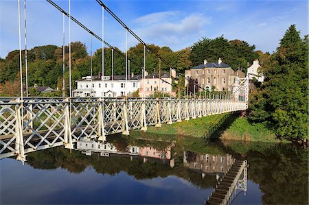 pont suspendu - Mardyke suspension bridge over the River Lee, Cork City, County Cork, Munster, Ireland, Europe Photographie de stock - Rights-Managed, Code: 841-07082515