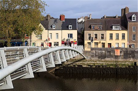 Shandon Bridge on Pope's Quay, River Lee, Cork City, County Cork, Munster, Republic of Ireland, Europe Photographie de stock - Rights-Managed, Code: 841-07082517