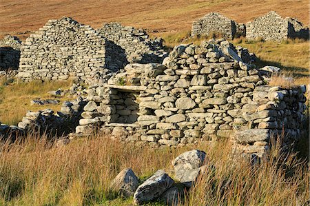 remote village - Deserted village on Achill Island, County Mayo, Connaught (Connacht), Republic of Ireland, Europe Stock Photo - Rights-Managed, Code: 841-07082564