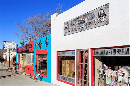 small town stores in america - Craft store in Old Town Cottonwood, Arizona, United States of America, North America Stock Photo - Rights-Managed, Code: 841-07082602