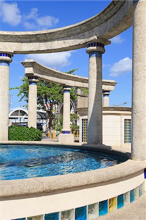 Fountain in Independence Square, Bridgetown, Barbados, West Indies, Caribbean, Central America Foto de stock - Con derechos protegidos, Código: 841-07082642