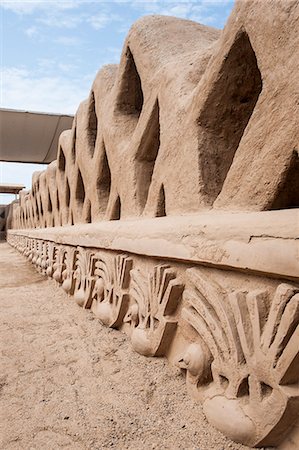 Ruins of Chan Chan Pre-Columbian archaeological site near Trujillo, Peru, South America Photographie de stock - Rights-Managed, Code: 841-07082839