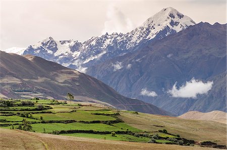 sacred valley - Landscape above the Sacred Valley near Maras, Peru, South America Photographie de stock - Rights-Managed, Code: 841-07082875