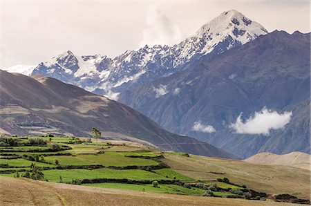 simsearch:841-07082477,k - Landscape above the Sacred Valley near Maras, Peru, South America Photographie de stock - Rights-Managed, Code: 841-07082875