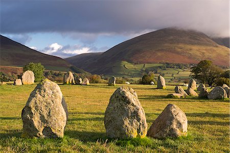 simsearch:841-06503259,k - Castlerigg Stone Circle with Blencathra mountain behind, Lake District National Park, Cumbria, England, United Kingdom, Europe Photographie de stock - Rights-Managed, Code: 841-07082949