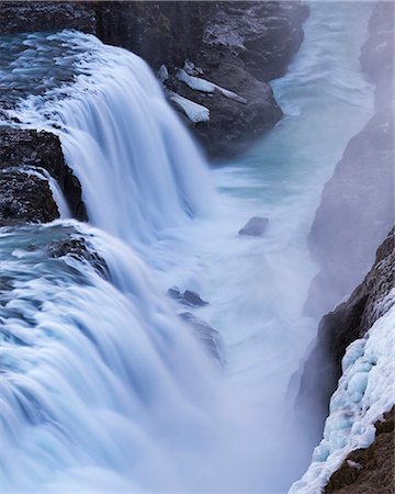 Raging Gullfoss Waterfall in Iceland, Polar Regions Stockbilder - Lizenzpflichtiges, Bildnummer: 841-07082975