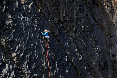 simsearch:841-03675371,k - A climber scales cliffs at Lower Sharpnose Point, north Cornwall, England, United Kingdom, Europe Fotografie stock - Rights-Managed, Codice: 841-07083080