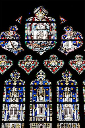 simsearch:6119-09054374,k - God depicted in a stained glass window, Saint Salvators Cathedral, Bruges, West Flanders, Belgium, Europe Photographie de stock - Rights-Managed, Code: 841-07083193