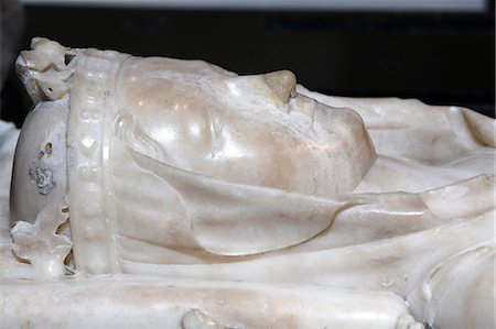 effigy - Detail of the recumbent effigy on the tomb of Isabella of Aragon wife of Philip III the bold, Basilica of St. Denis, Seine-St. Denis, Paris, France, Europe Photographie de stock - Rights-Managed, Code: 841-07083242