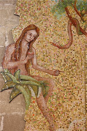 simsearch:841-03067048,k - Mosaic of Eve and the serpent in Sacro Cuore di Gesu church, Gallipoli, Lecce, Apulia, Italy, Europe Foto de stock - Con derechos protegidos, Código: 841-07083283