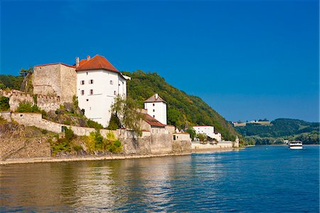 River Danube, Passau, Bavaria, Germany, Europe Photographie de stock - Rights-Managed, Code: 841-07083462