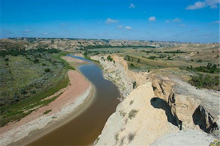 simsearch:841-07083505,k - River bend in the Roosevelt National Park, North Dakota, United States of America, North America Foto de stock - Direito Controlado, Número: 841-07083532