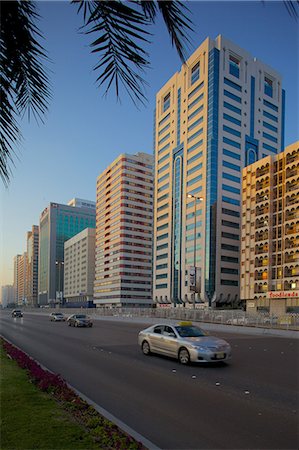 simsearch:841-06031834,k - City skyline on Rashid Bin Saeed Al Maktoum Street, Abu Dhabi, United Arab Emirates, Middle East Stock Photo - Rights-Managed, Code: 841-07083963