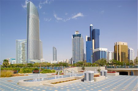 day - Contemporary architecture along the Corniche, Abu Dhabi, United Arab Emirates, Middle East Photographie de stock - Rights-Managed, Code: 841-07083984