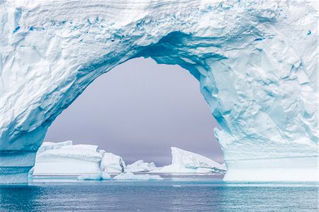 powerful (things in nature excluding animals) - Icebergs near Booth Island, Antarctica, Southern Ocean, Polar Regions Stock Photo - Rights-Managed, Code: 841-07204283