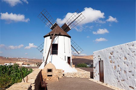 Windmill museum (Centro de Interpretacion de los Molinos), Tiscamanita, Fuerteventura, Canary Islands, Spain, Europe Stock Photo - Rights-Managed, Code: 841-07204555