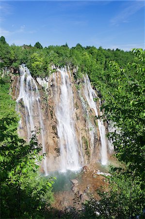 simsearch:841-03055496,k - Waterfall, Veliki Slap, Plitvice Lakes National Park, UNESCO World Heritage Site, Croatia, Europe Foto de stock - Con derechos protegidos, Código: 841-07204612