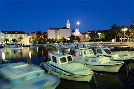 simsearch:841-06033601,k - Boats in the harbour of Supertar, Brac Island, Dalmatia, Croatia, Europe Photographie de stock - Rights-Managed, Code: 841-07204668