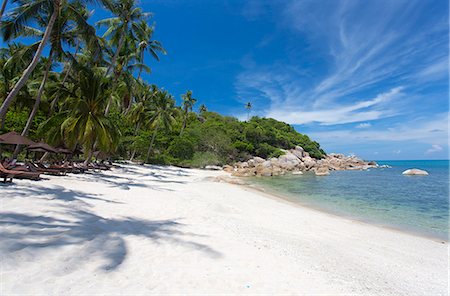 simsearch:841-09194370,k - Private secluded beach fringed by palm trees at the Silavadee Pool Spa Resort near Lamai, Koh Samui, Thailand, Southeast Asia, Asia Photographie de stock - Rights-Managed, Code: 841-07205168