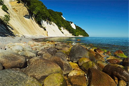 Chalk cliffs, Jasmund National Park, Ruegen Island (Rugen Island), Mecklenburg-Vorpommern, Germany, Baltic Sea, Europe Foto de stock - Con derechos protegidos, Código: 841-07205450
