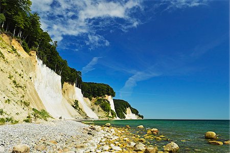 Chalk cliffs, Jasmund National Park, Ruegen Island (Rugen Island), Mecklenburg-Vorpommern, Germany, Baltic Sea, Europe Foto de stock - Con derechos protegidos, Código: 841-07205453