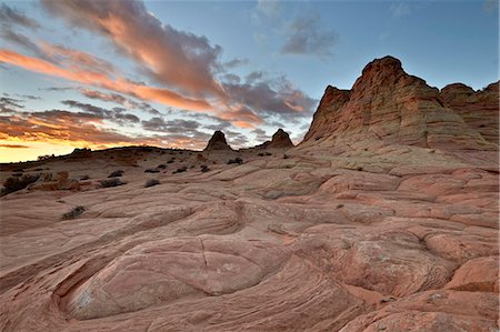 simsearch:841-07202288,k - Orange clouds at sunrise above sandstone formations, Coyote Buttes Wilderness, Vermillion Cliffs National Monument, Arizona, United States of America, North America Foto de stock - Con derechos protegidos, Código: 841-07205469