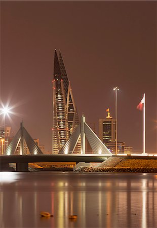 skyline water - Manama at night, Bahrain, Middle East Foto de stock - Con derechos protegidos, Código: 841-07205589