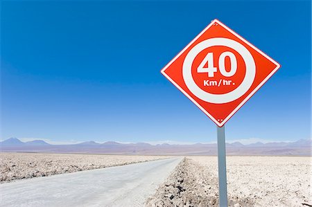 simsearch:841-06345410,k - Road sign in the Atacama Desert, Norte Grande, Chile, South America Foto de stock - Con derechos protegidos, Código: 841-07205703