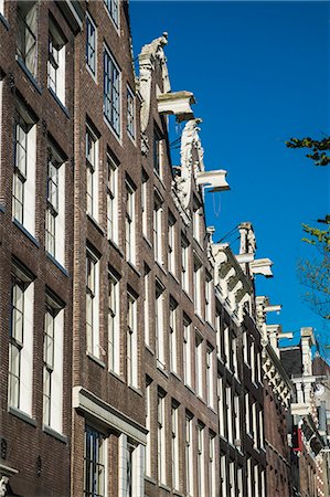simsearch:841-08059575,k - Gabled houses by a canal, Amsterdam, Netherlands, Europe Photographie de stock - Rights-Managed, Code: 841-07205884