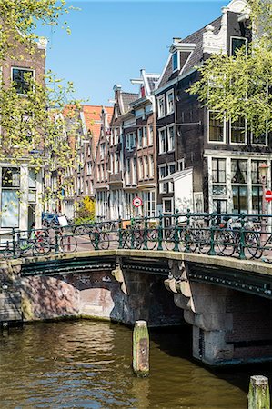 Bridge over Brouwersgracht, Amsterdam, Netherlands, Europe Photographie de stock - Rights-Managed, Code: 841-07205881