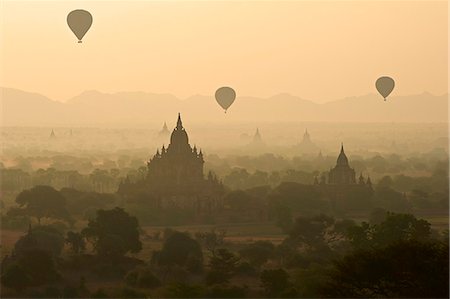 Hot air balloons above Bagan (Pagan), Myanmar (Burma), Asia Stock Photo - Rights-Managed, Code: 841-07206216