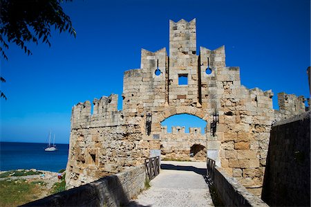 Fortress, UNESCO World Heritage Site, Rhodes City, Rhodes, Dodecanese, Greek Islands, Greece, Europe Foto de stock - Con derechos protegidos, Código: 841-07206305