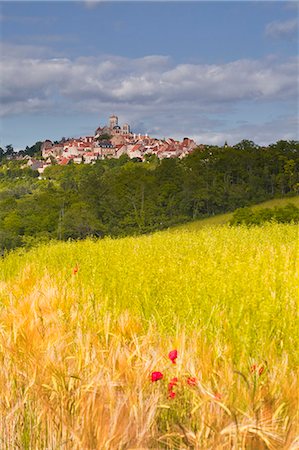 french culture - The Beaux Village de France of Vezelay in the Yonne area, Burgundy, France, Europe Stock Photo - Rights-Managed, Code: 841-07206542