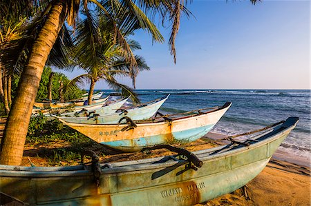 simsearch:841-07201408,k - Traditional Sri Lanka fishing boats on Mirissa Beach, South Coast, Sri Lanka, Asia Photographie de stock - Rights-Managed, Code: 841-07201409