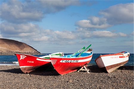 simsearch:400-04563364,k - Fishing boats, Pozo Negro, Fuerteventura, Canary Islands, Spain, Atlantic, Europe Foto de stock - Con derechos protegidos, Código: 841-07201549