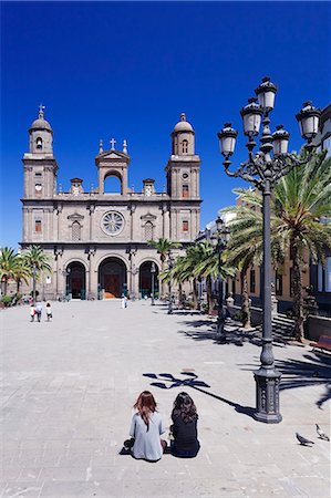 simsearch:841-06804552,k - Santa Ana Cathedral, Plaza Santa Ana, Vegueta Old Town, Las Palmas, Gran Canaria, Canary Islands, Spain Photographie de stock - Rights-Managed, Code: 841-07201554