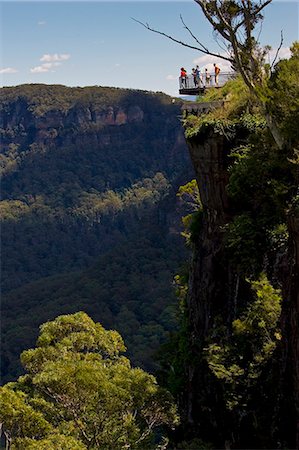 Tourists on viewpoint Echo Point Blue Mountains National Park, Katoomba, Australia. Foto de stock - Con derechos protegidos, Código: 841-07201607