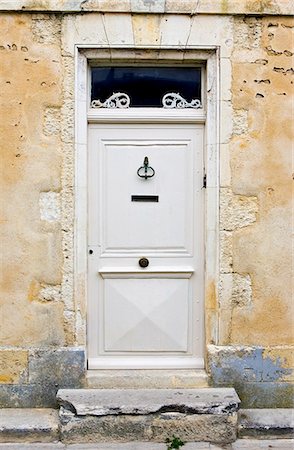 simsearch:841-07202047,k - Traditional door, Ile De Re, France. Stockbilder - Lizenzpflichtiges, Bildnummer: 841-07201730