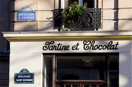 st germain - Tartine et Chocolat, children's clothes shop on Boulevard St Germain, Paris, France Foto de stock - Direito Controlado, Número: 841-07201795