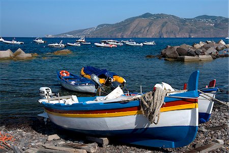 simsearch:841-07202101,k - Colourful wooden fishing boats in Lingua, Salina, The Aeolian Islands, UNESCO World Heritage Site, off Sicily, Messina Province, Italy, Mediterranean, Europe Photographie de stock - Rights-Managed, Code: 841-07202098