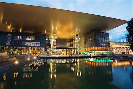 KKL Art and Congress Centre concert hall, by architect Jean Nouvel, Lucerne, Switzerland, Europe Foto de stock - Con derechos protegidos, Código: 841-07202195