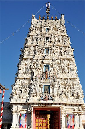 Hindu temple dedicated to Krishna, Pushkar, Rajasthan, India, Asia Photographie de stock - Rights-Managed, Code: 841-07202398