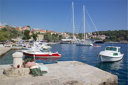 simsearch:841-07202469,k - View of Old Town and boats in harbour, Cavtat, Dubrovnik Riviera, Dalmatian Coast, Dalmatia, Croatia, Europe Foto de stock - Con derechos protegidos, Código: 841-07202453