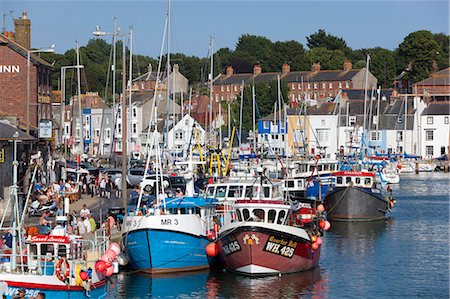 Fishing boats in the Old Harbour, Weymouth, Dorset, England, United Kingdom, Europe Foto de stock - Con derechos protegidos, Código: 841-07202519