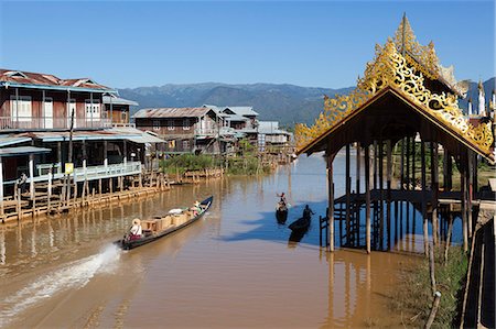 simsearch:841-05782573,k - Canal-side village, Inle Lake, Shan State, Myanmar (Burma), Asia Foto de stock - Con derechos protegidos, Código: 841-07202552