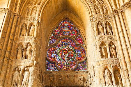 High relief sculptures inside Notre Dame de Reims cathedral, UNESCO World Heritage Site, Reims, Champagne-Ardenne, France, Europe Foto de stock - Con derechos protegidos, Código: 841-07202672