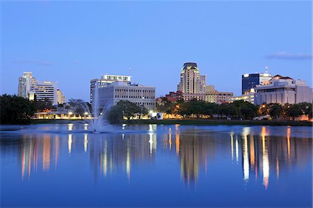 st petersburg (florida) - Mirror Lake, St. Petersburg, Tampa, Florida, United States of America, North America Foto de stock - Con derechos protegidos, Código: 841-07355100